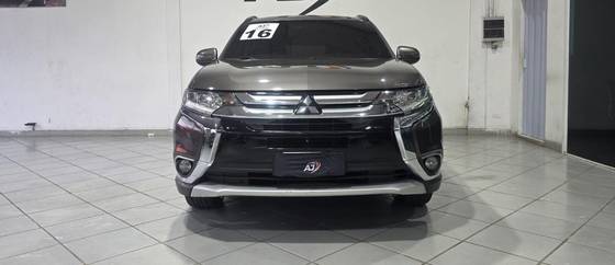 MITSUBISHI OUTLANDER 3.0 GT 4X4 V6 24V GASOLINA 4P AUTOMÁTICO